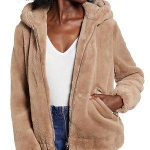 Women's Blanknyc Siren Teddy Faux Fur Coat, Size Medium - Beige
